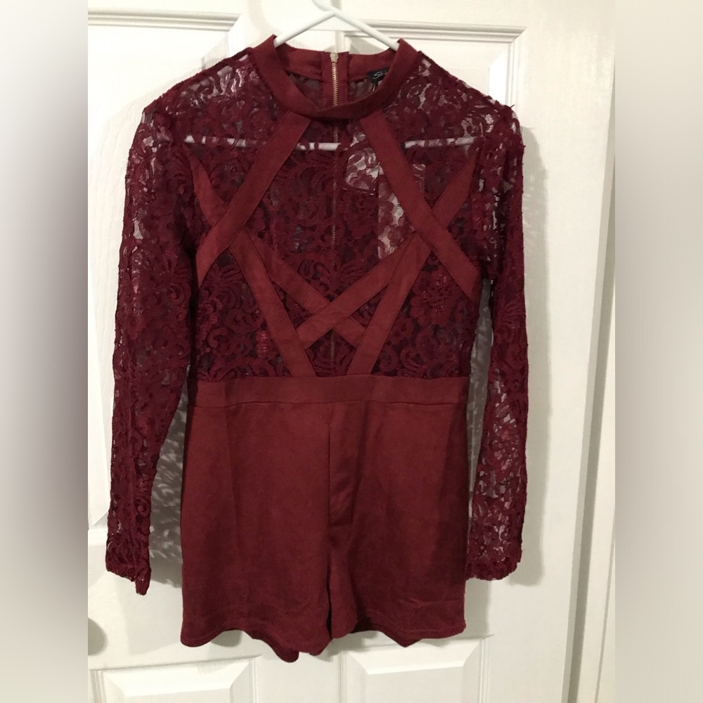 Jumpsuit lace